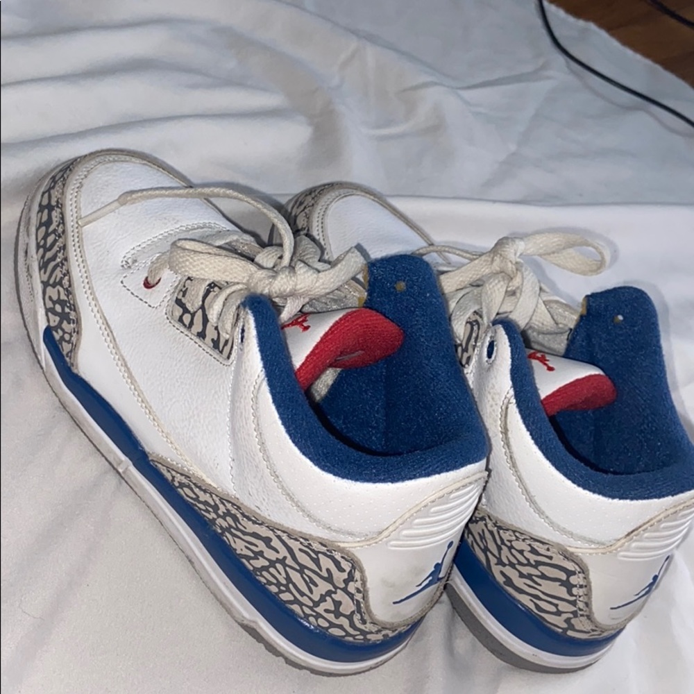Boys shoes